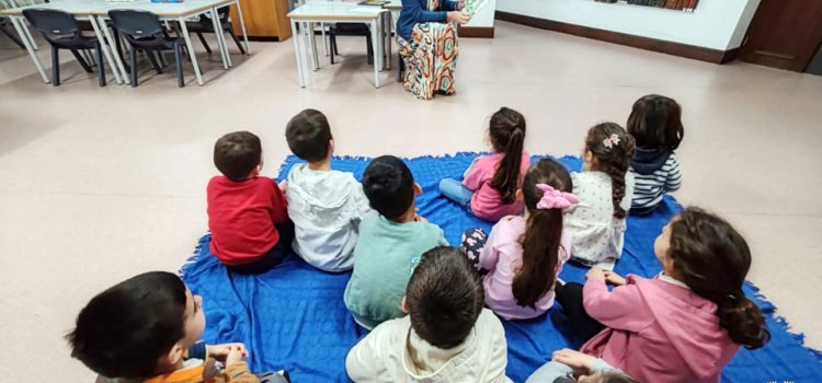 “HORA DO CONTO” NA BIBLIOTECA MUNICIPAL