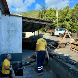 OBRAS NA COZINHA DE APOIO DO SALÃO PAROQUIAL DA URZELINA