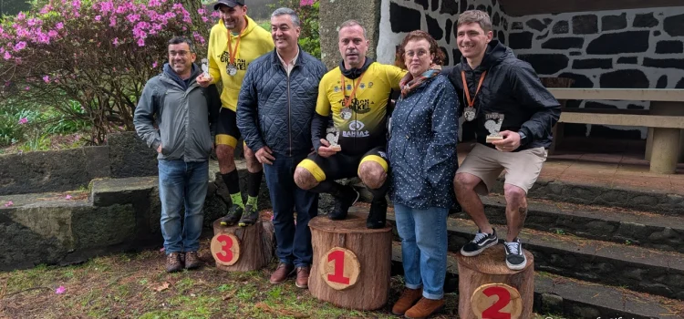 LUÍS SILVEIRA NA ENTREGA DE PRÉMIOS DA 4ª ETAPA DO CAMPEONATO DE BTT DE SÃO JORGE