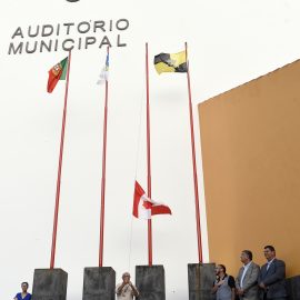 VELAS ASSINALA DIA DO CANADÁ