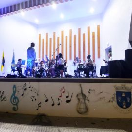 MULTIUSOS DA URZELINA RECEBEU EVENTO “MÚSICA AO PÔR DO SOL”
