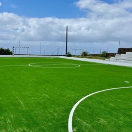 APLICAÇÃO DE RELVADOS SINTÉTICOS NAS FREGUESIAS DE SANTO AMARO E NORTE GRANDE