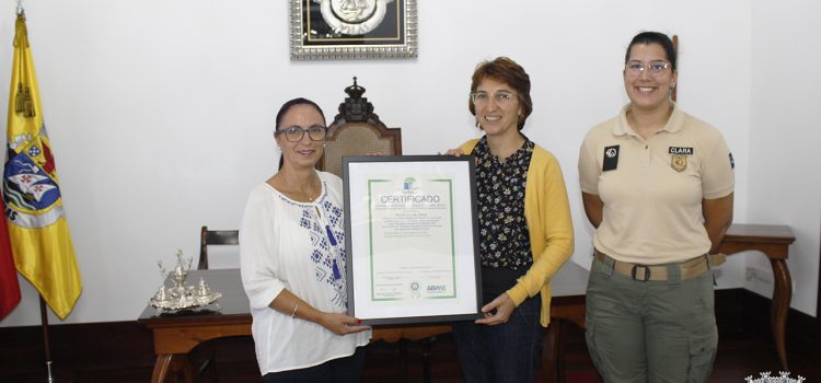 VELAS RECEBE CERTIFICADO PARCEIRO ECO-ESCOLAS VELAS RECEBE CERTIFICADO PARCEIRO ECO-ESCOLAS