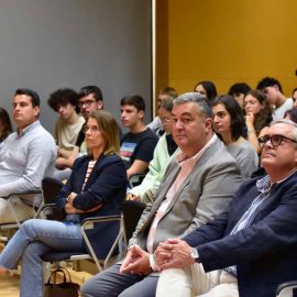 LUÍS SILVEIRA PRESENTE NA SESSÃO DO ROTEIRO “AÇORES COM FUTURO”