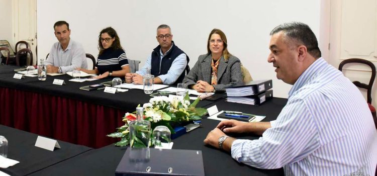 PASSAGEM DE PASTAS ENTRE O ANTERIOR E NOVO EXECUTIVO MUNICIPAL