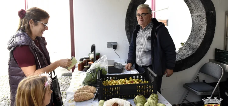 CATARINA CABECEIRAS DESTACA PAPEL DO MERCADO MUNICIPAL NA DINAMIZAÇÃO DA ECONOMIA LOCAL