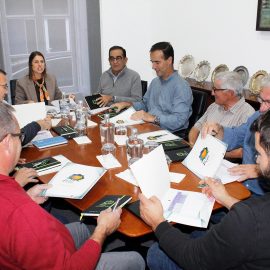 REUNIÃO COM OS PRESIDENTES DE JUNTA DE FREGUESIA REUNIÃO COM OS PRESIDENTES DE JUNTA DE FREGUESIA