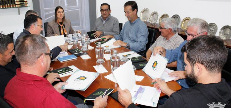 REUNIÃO COM OS PRESIDENTES DE JUNTA DE FREGUESIA REUNIÃO COM OS PRESIDENTES DE JUNTA DE FREGUESIA