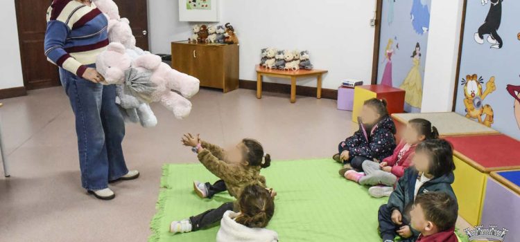 HORA DO CONTO DE JANEIRO ASSINALA O “DIA DO OBRIGADO” HORA DO CONTO DE JANEIRO ASSINALA O “DIA DO OBRIGADO”