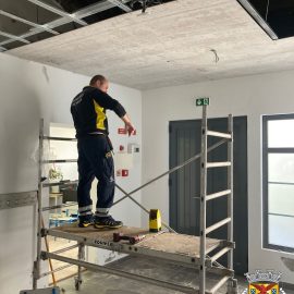 MUNICÍPIO PROCEDE A OBRAS DE REPARAÇÃO DO EDIFÍCIO DESTINADO AOS ESCUTEIROS DOS NORTES