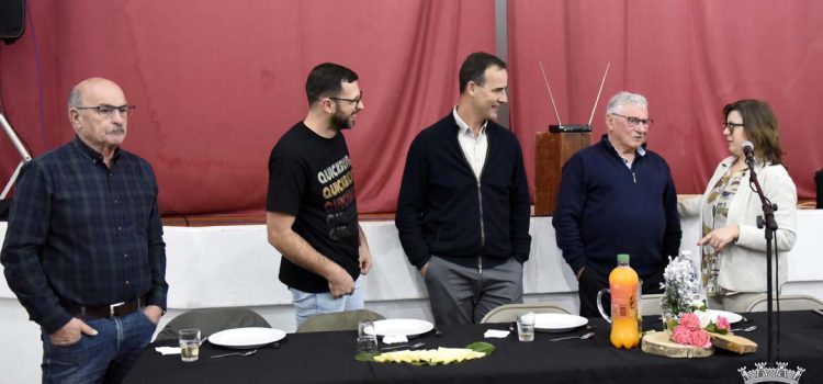 VEREADOR JORGE ALMEIDA EM ALMOÇO CONVÍVIO COM IDOSOS