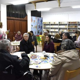 “LIVROS COM CHÁ” NA BIBLIOTECA MUNICIPAL DE VELAS