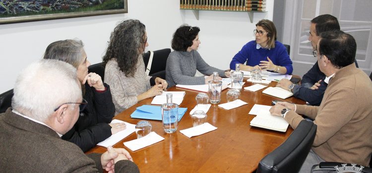 PRESIDENTE DA AUTARQUIA REUNE COM TÉCNICAS DA ADELIAÇOR