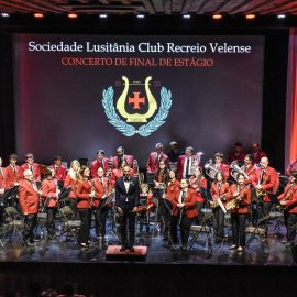 AUDITÓRIO MUNICIPAL RECEBEU CONCERTO DE FINAL DE ESTÁGIO