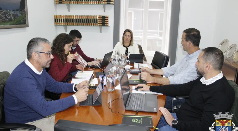 DELIBERAÇÕES DA REUNIÃO DE CÂMARA DE 17 DE ABRIL DE 2026