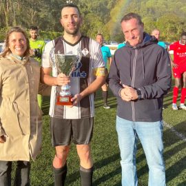 CATARINA CABECEIRAS NA ENTREGA DO TROFÉU AO VENCEDOR DA TAÇA ILHA SÃO JORGE EM FUTEBOL SÉNIOR