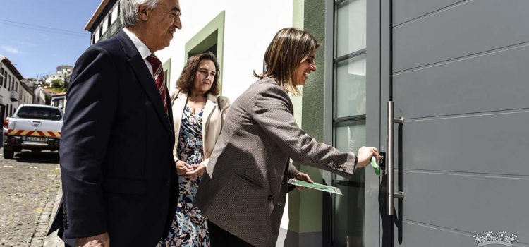 CATARINA CABECEIRAS NA INAUGURAÇÃO DOS NOVOS APARTAMENTOS DA CASA DE REPOUSO JOÃO INÁCIO DE SOUSA