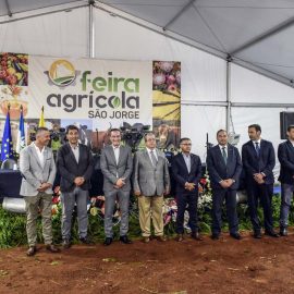 VICE-PRESIDENTE MARCA PRESENÇA NA FEIRA AGRÍCOLA SÃO JORGE 2026