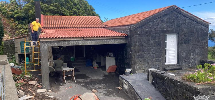 OBRAS DE MELHORAMENTO NA CASA DO ESPÍRITO SANTO DA RIBEIRA DA AREIA