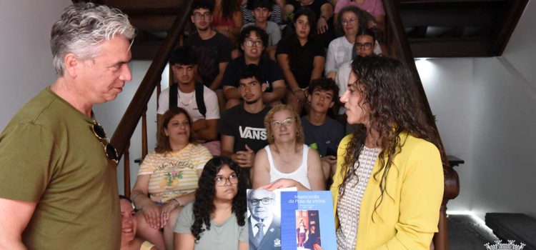 JOVENS DA SANTA CASA DA MISERICÓRDA DA PRAIA DA VITÓRIA VISITAM SÃO JORGE