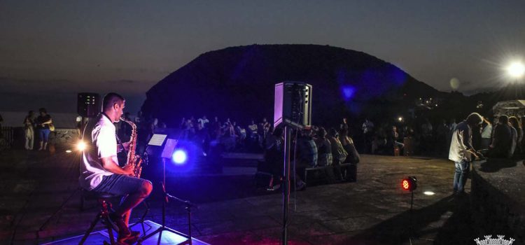 DJALMO COUTO PROTAGONIZOU O EVENTO “VELAS SUMMER VIBES” NA ZONA DO ARCO