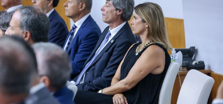 CATARINA CABECEIRAS NAS CELEBRAÇÕES DOS 50 ANOS DA AUTONOMIA DOS AÇORES CATARINA CABECEIRAS NAS CELEBRAÇÕES DOS 50 ANOS DA AUTONOMIA DOS AÇORES